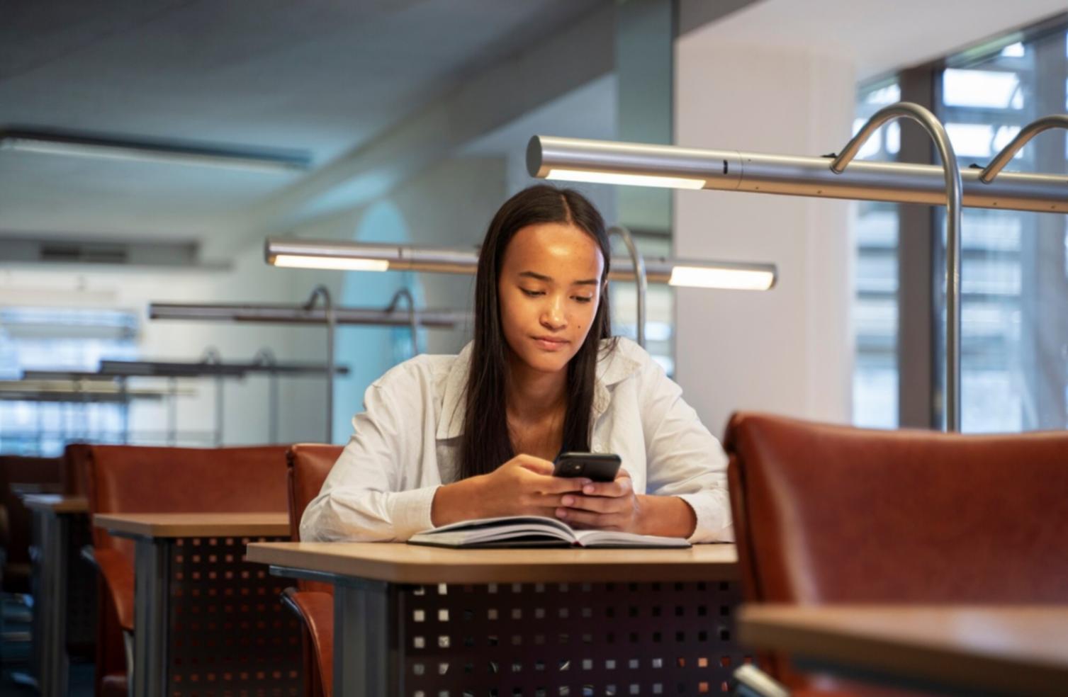 Espace de travail collaboratif chez zarephonexiqo